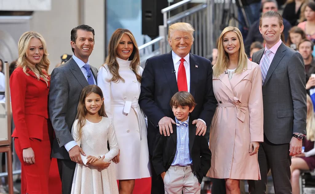 Tramp tekinga oftobga chiqmaydi. Uning oilasi G‘azoni qayta qurishdan qanday daromad olmoqchi?