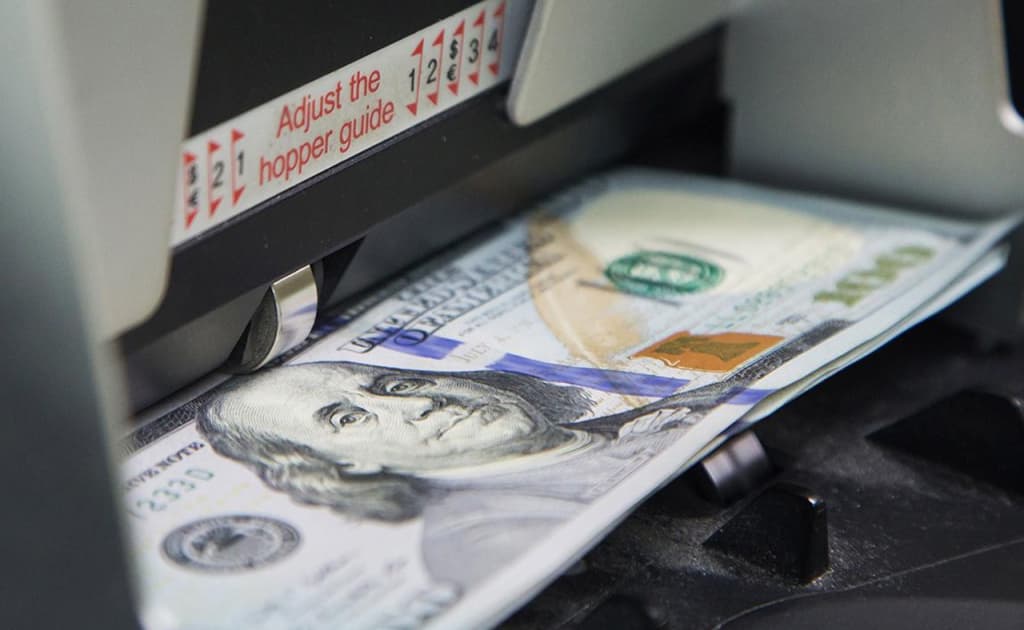 Bugun qaysi banklarda dollar ayirboshlash qulayroq?