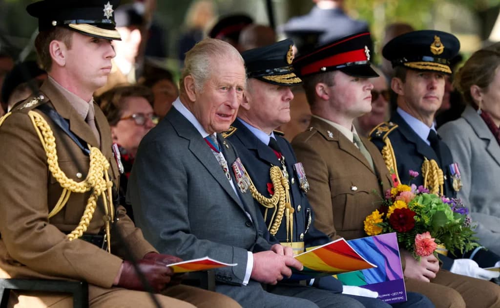 Britaniya qiroli o‘z ukasini barcha unvonlaridan mahrum qildi