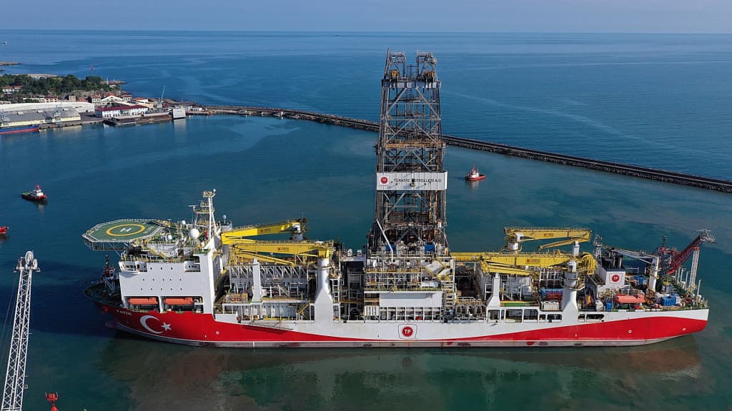 Turkiya Qora dengiz ostida 75 mlrd metr kub gaz topdi