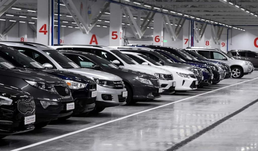 O‘zbekistonda yangi avtomobillar uchun import boji tartibi yangilandi