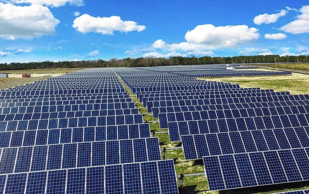 Xitoy quyosh energiyasi ishlab chiqarishda yangi rekord qo‘yishi mumkin