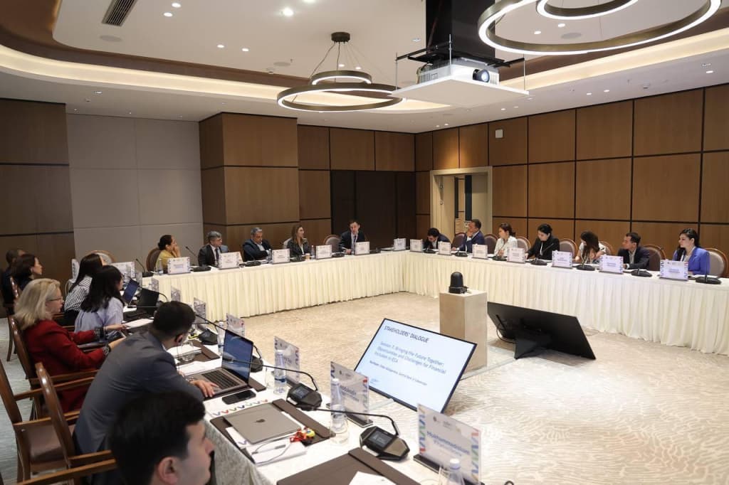 Samarqandda moliyaviy inklyuzivlik va yashil moliya bo‘yicha 15 mamlakat rahbarlari uchrashdi