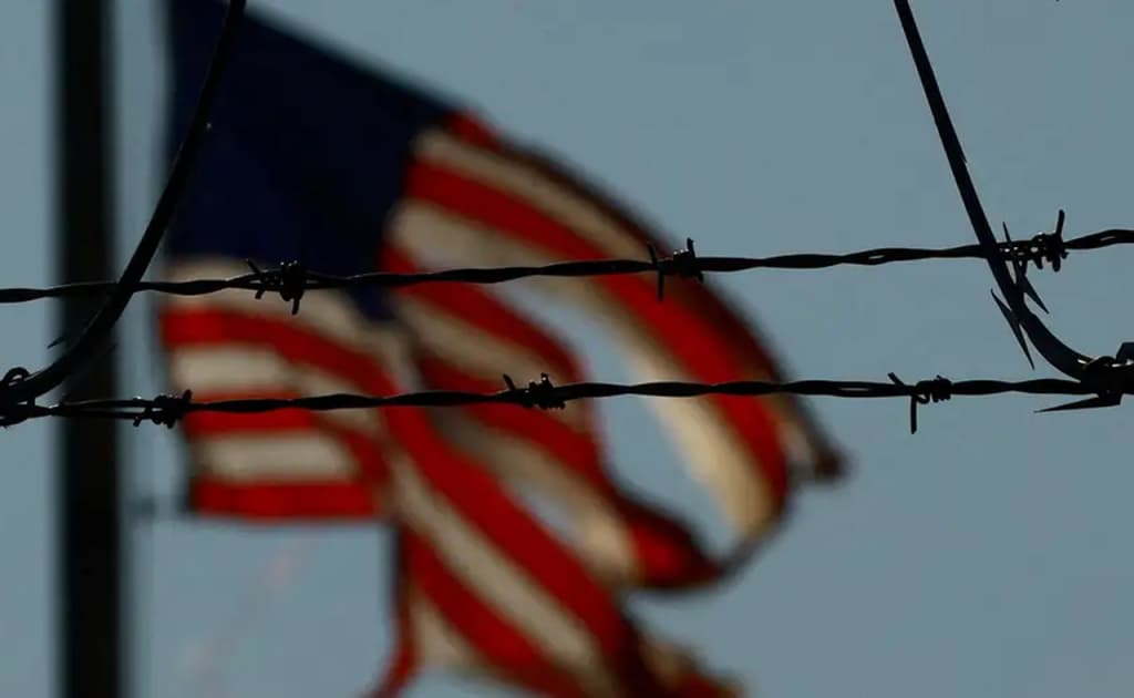 AQSH muhojirlarni ommaviy haydashga kirishmoqda. Oliy sud bunga yo‘l ochdi