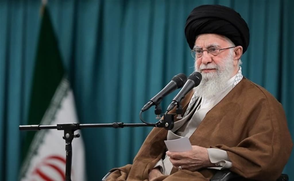 Eron oliy rahbari Xomanaiy Isroil ustidan g‘alaba qozonilganini e’lon qildi