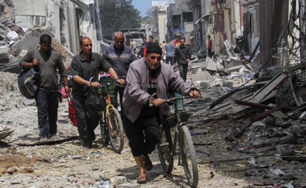 Isroilning G‘azodagi havo hujumlari yuzlab oilalarni ko‘chirishga majbur qildi