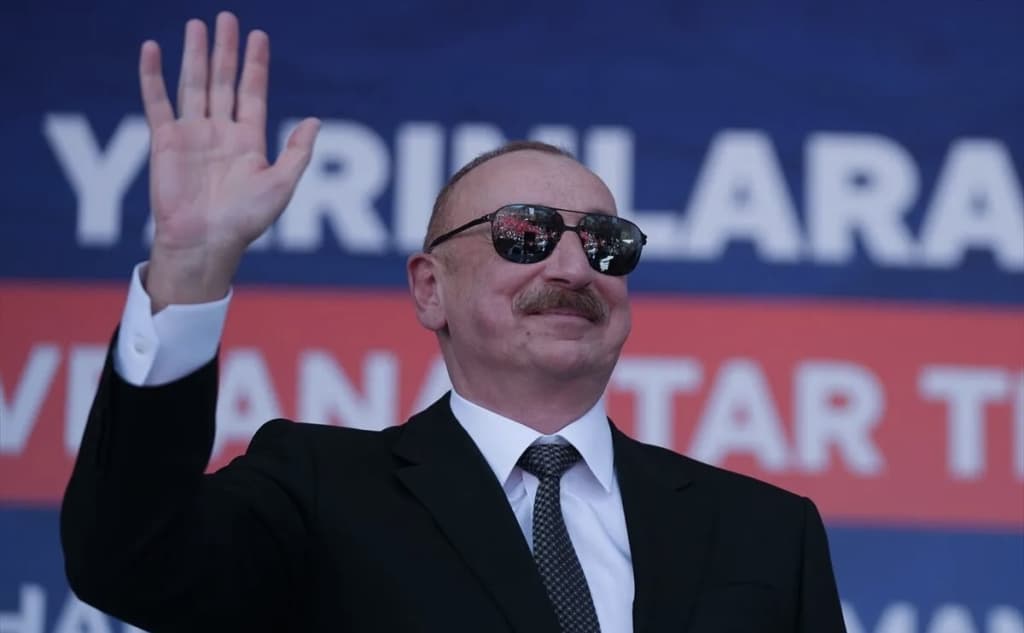 Ozarboyjon Rossiya ta’siridan chiqmoqdami?