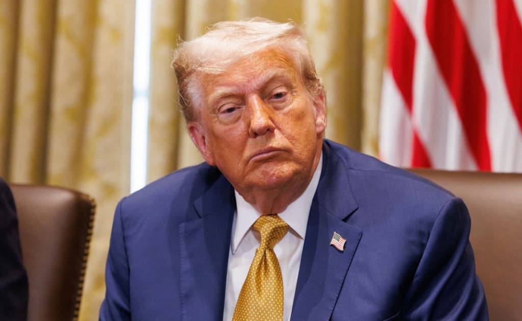 Tramp tuxum narxi uchun kurashmoqda. Tramp ma’muriyati Kaliforniyani sudga berdi