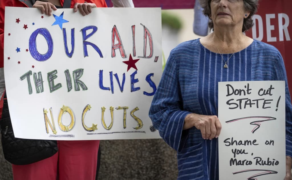 Diplomatlar ham «ishsizlar» safiga qo‘shildi: AQSHda ommaviy qisqartirish