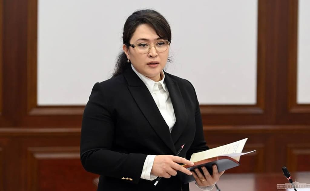 Hilola Umarova vazirlik lavozimidan ketdi. U Saida Mirziyoyevaga o‘rinbosar bo‘ladi