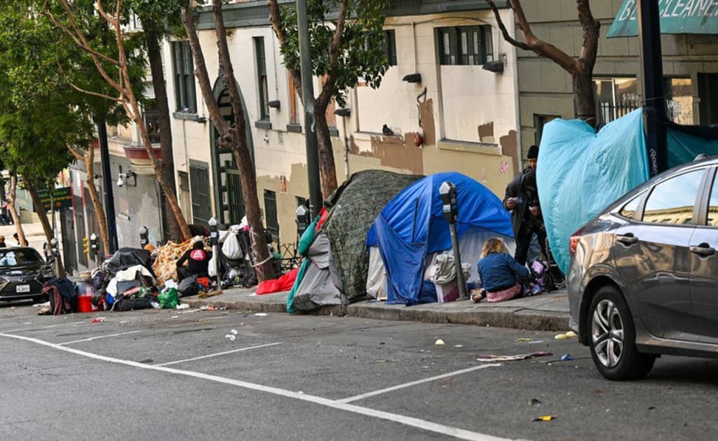 AQSHda migrantlar uchun vaqtincha chodir shaharchalar quriladi