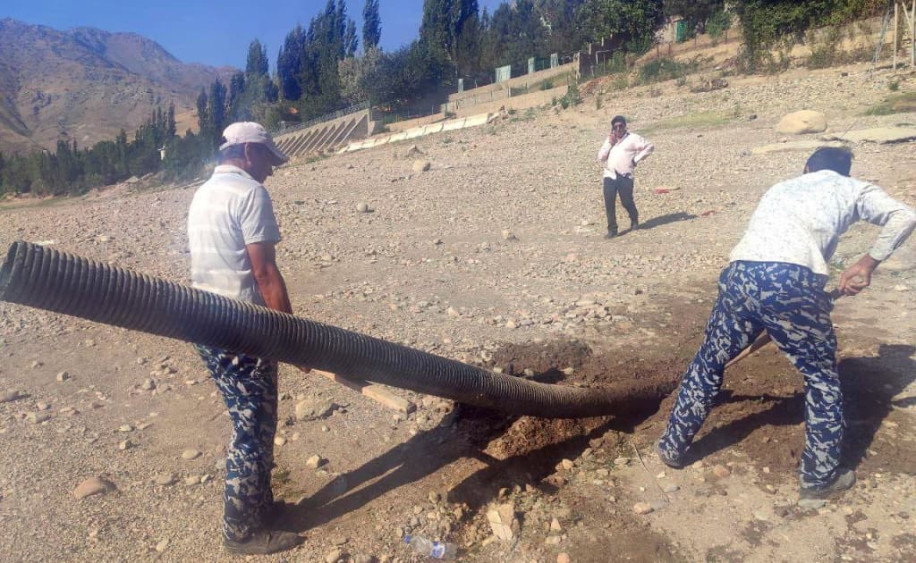 Chorvoqqa kanalizatsiya suvi oqizganlarga 4,12 mln so‘m jarima solindi