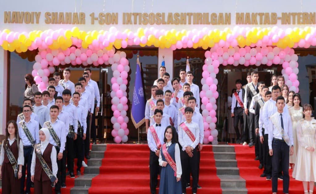Navoiyda bir maktab bitiruvchilarining barchasi talaba bo‘ldi