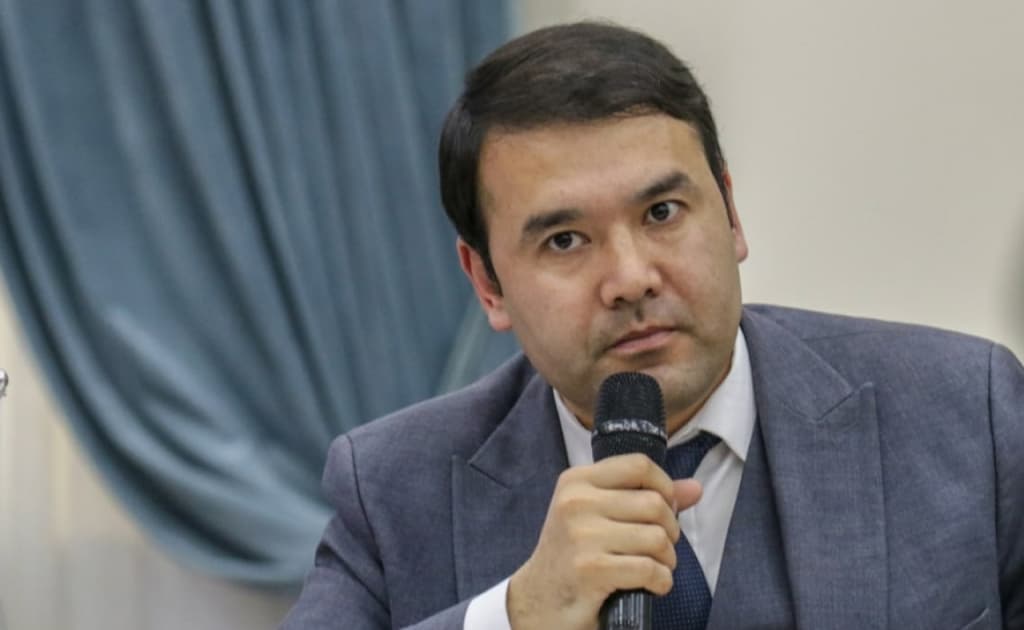 «Kusherbayevga qarshi kampaniya», «Ikkinchi xotin degan ayblov trendda», «Chida oshna». Rasul Kusherboyev aliment to‘laydigan bo‘ldi