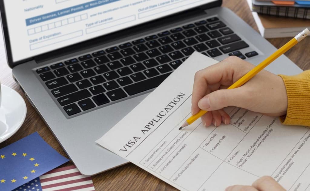 AQSH 6 mingdan ortiq xalqaro talabalar vizasini bekor qildi