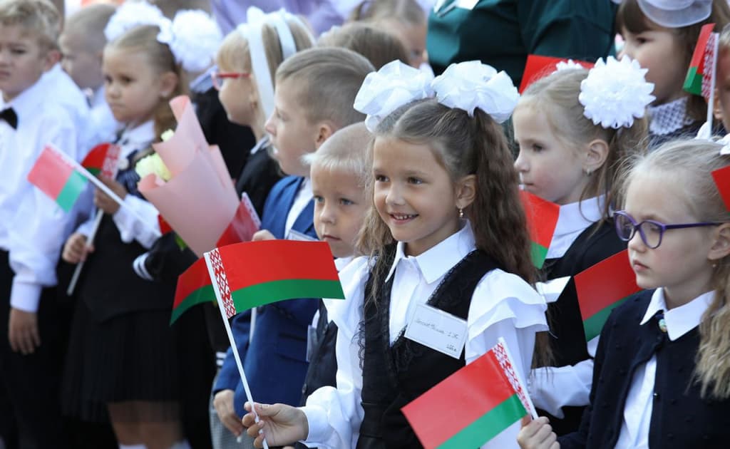 Belarus maktablari bu yil 15 mingta birinchi sinf o‘quvchisidan ayrildi