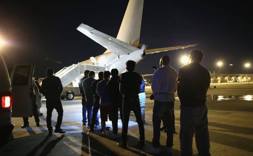 AQSH 39 nafar o‘zbekistonlikni deportatsiya qildi