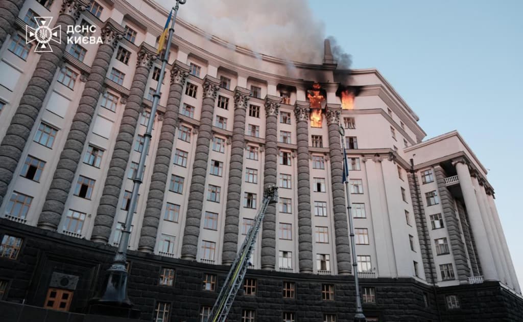 Putin har safar Tramp bilan gaplashgach, Ukrainaga zarbalarni kuchaytirmoqda