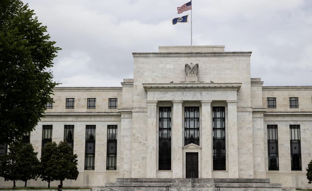 AQSH Federal zaxira tizimi 9 oy deganda nihoyat bazaviy stavkani pasaytirdi