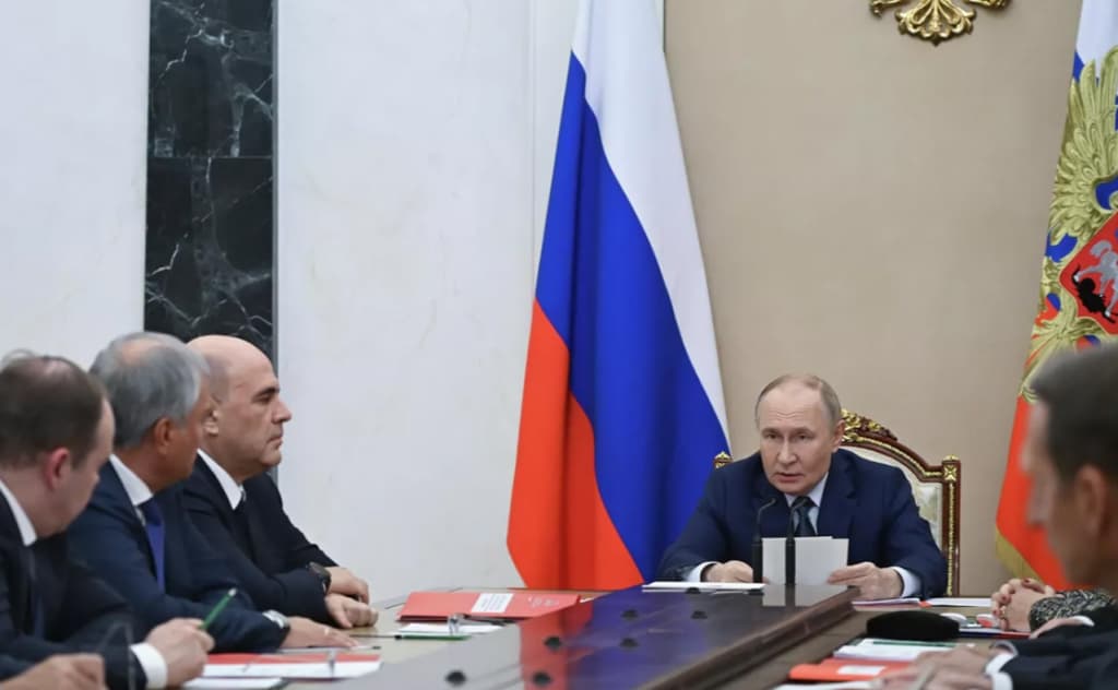 Putin: «Rossiya javob zarbasiga tayyor va strategik tahdidlardan cho‘chimaydi»