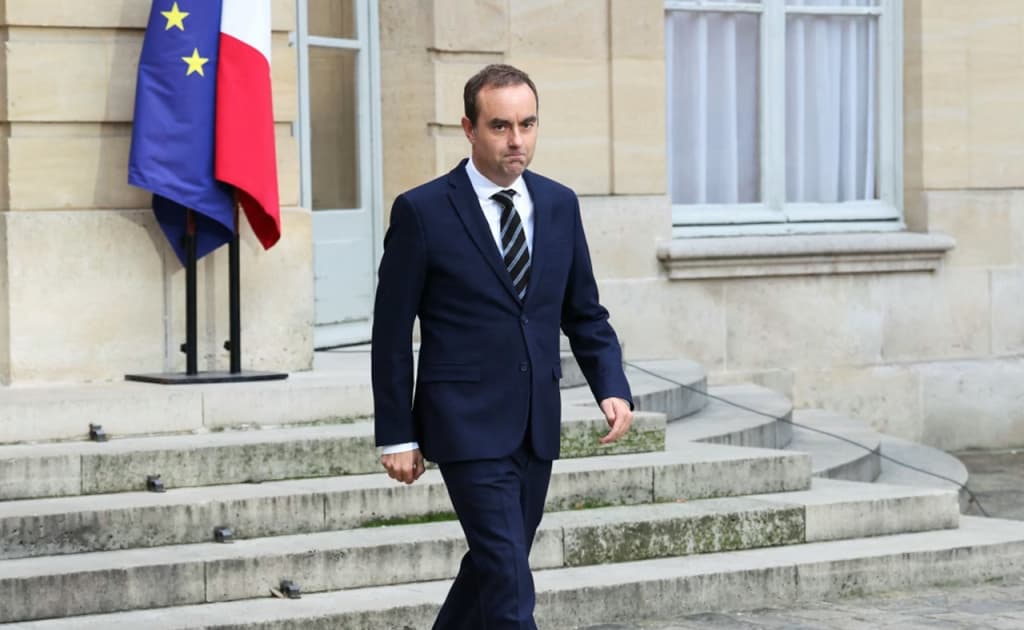 Fransiya bu yil beshinchi marta bosh vazirsiz qoldi