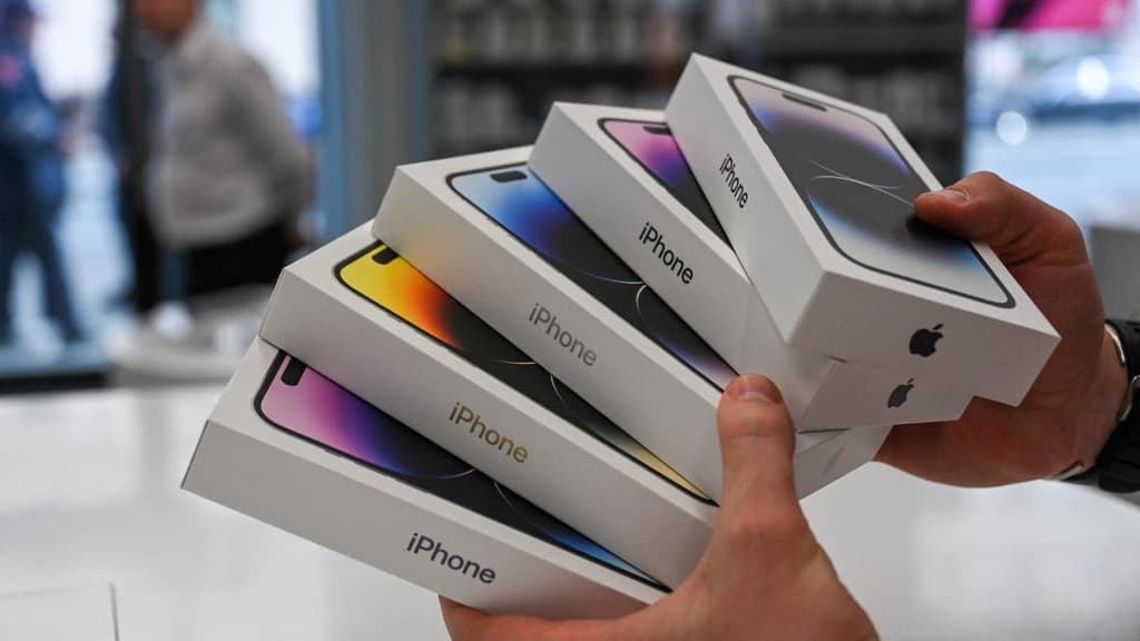 Chet eldan yangi telefon olib kirishdagi ovoragarchilik kamayadigan bo‘ldi