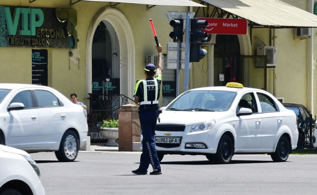 «Adolat» partiyasi qoidabuzar haydovchilar uchun jazolarni keskin oshirishni taklif etdi