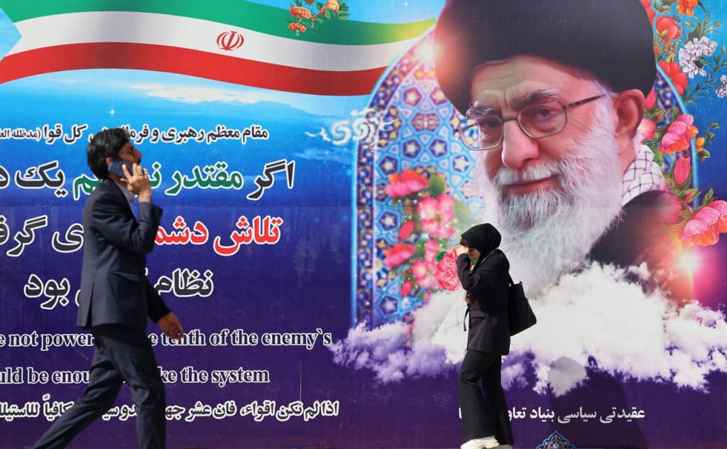 Oyatullohlar rejimi poyoni: Eron siyosiy tizim o‘zgarishi ostonasida — OAV