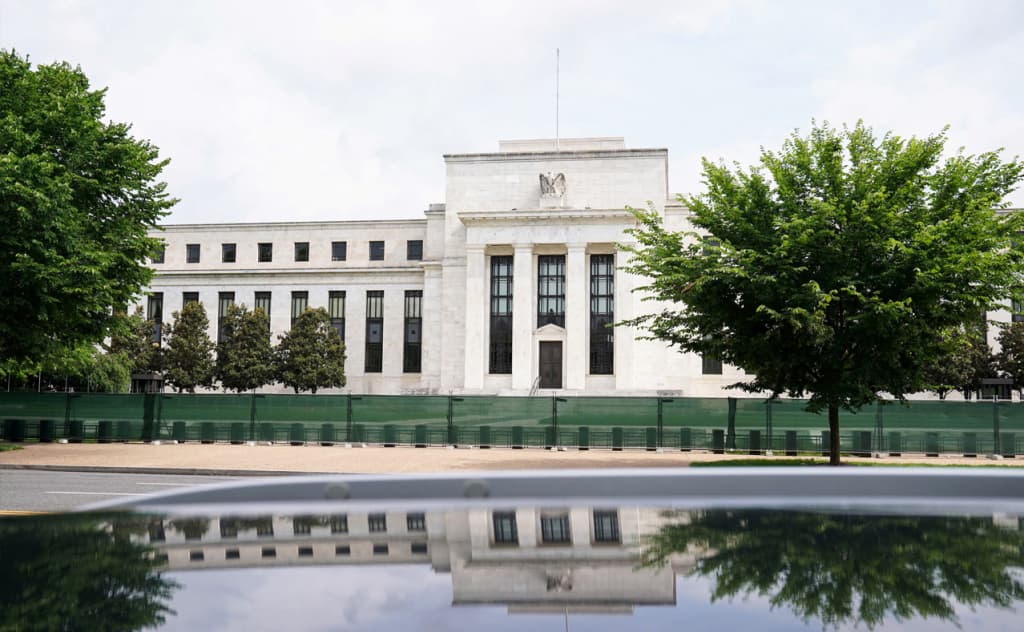 AQSH Federal zaxira tizimi ikkinchi bor foiz stavkasini pastladi