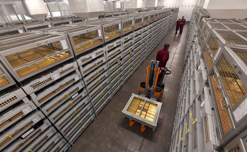 Oltin zaxirasi eng katta 10 davlat: ular tillalarini qayerda saqlashadi?