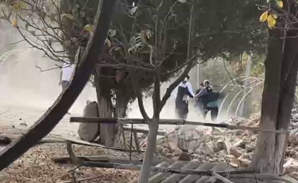 Urgutda mast erkak maktabga bostirib kirib, o‘qituvchini kaltakladi