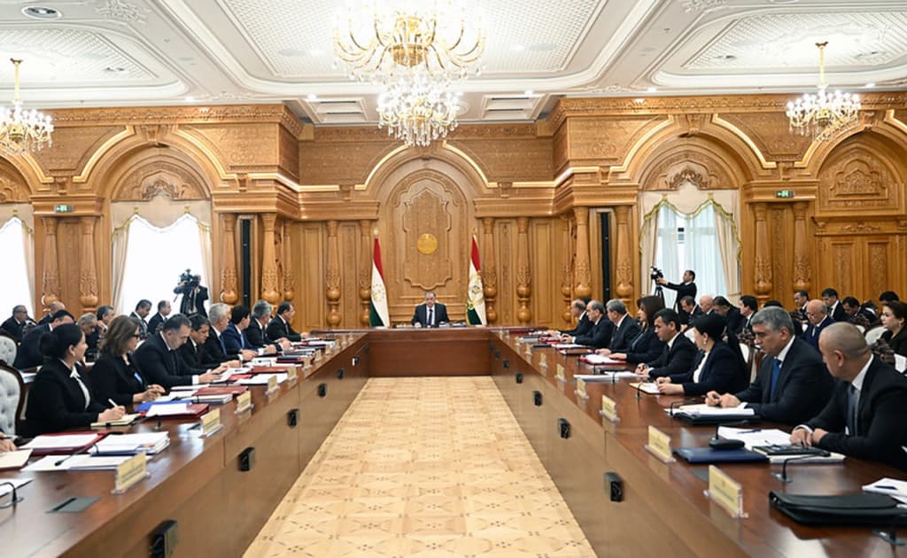 Dushanbe Yevroittifoqning Tojikiston banklariga sanksiya qo‘llashiga norozilik bildirdi