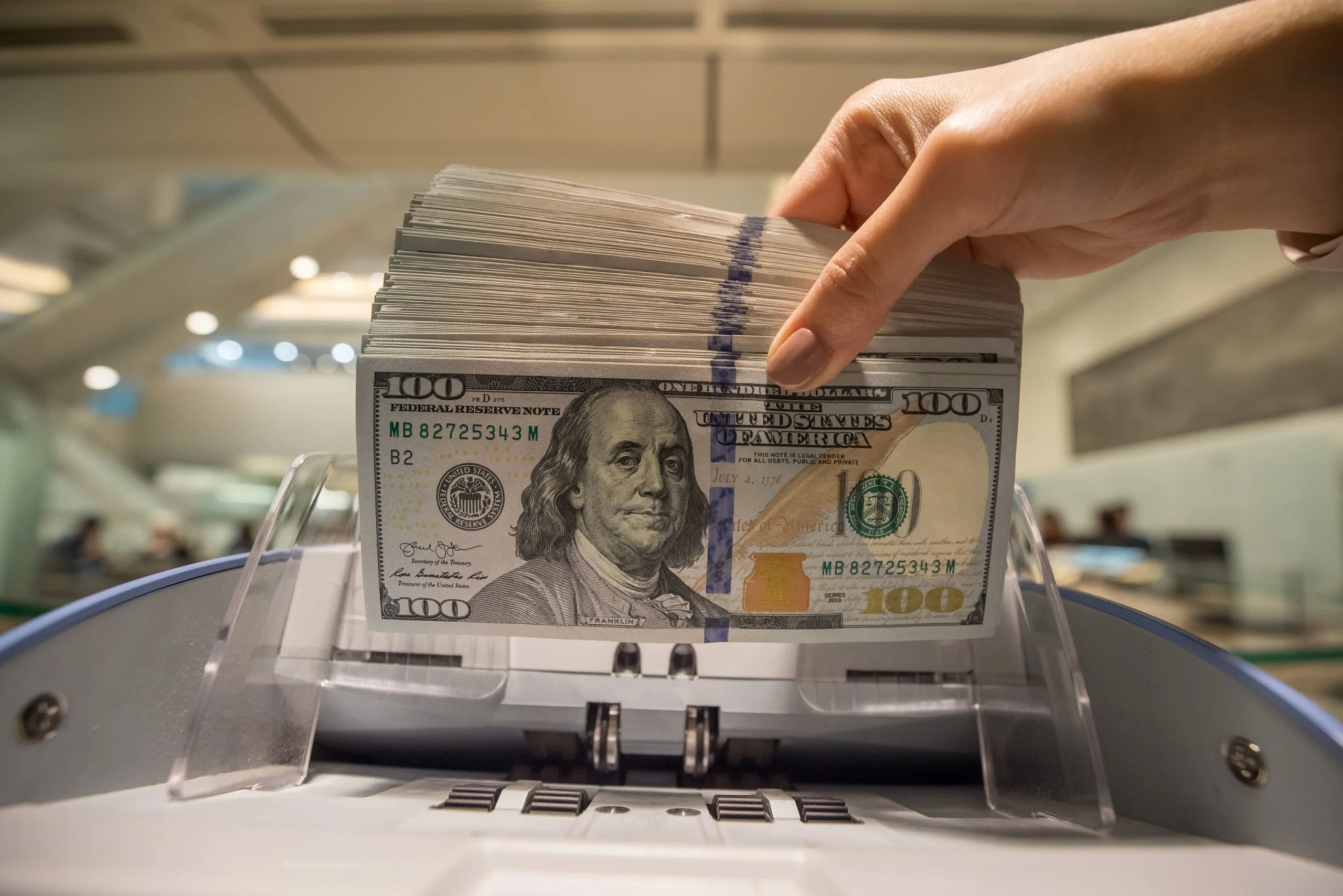 Bank dollar