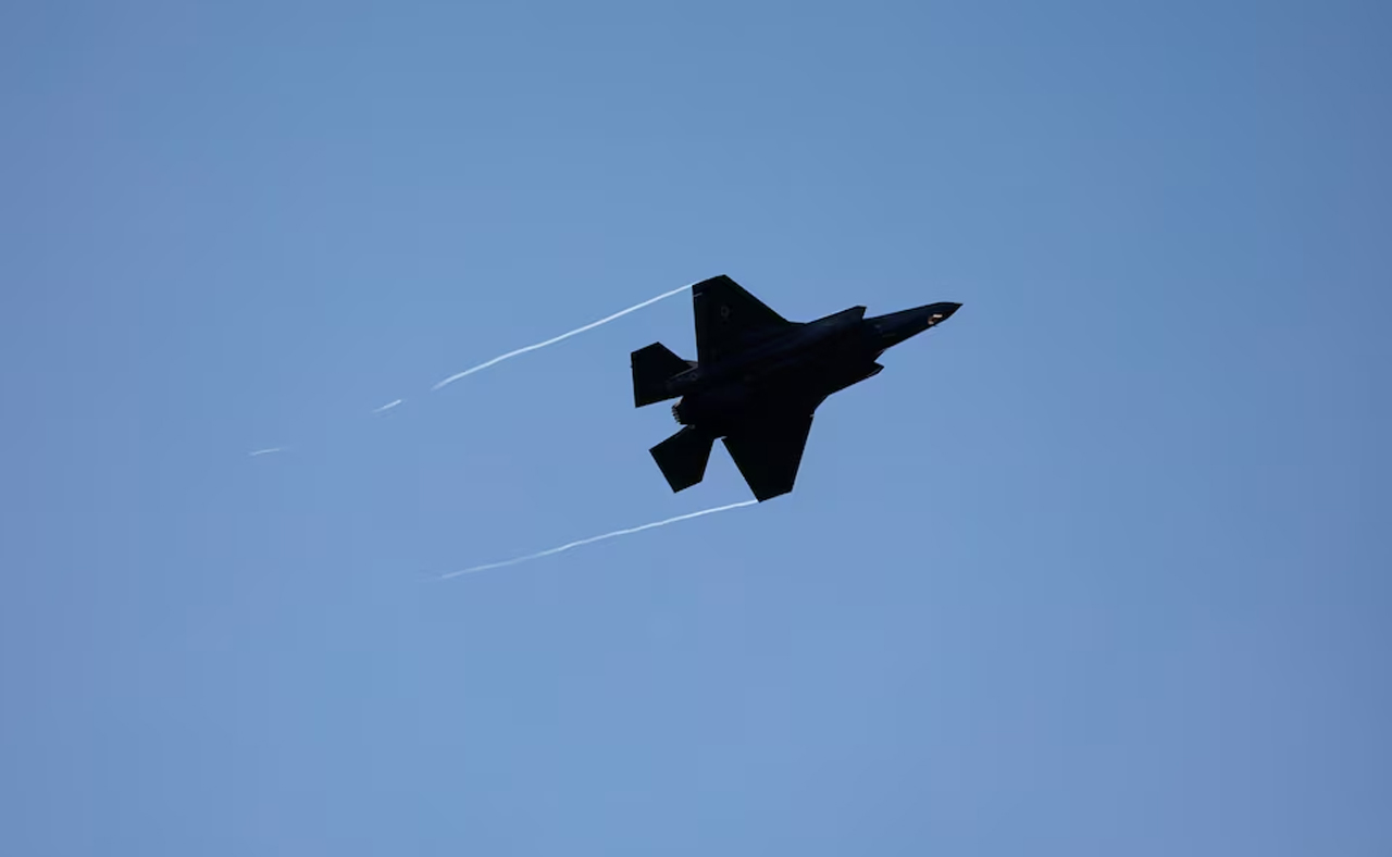 F35