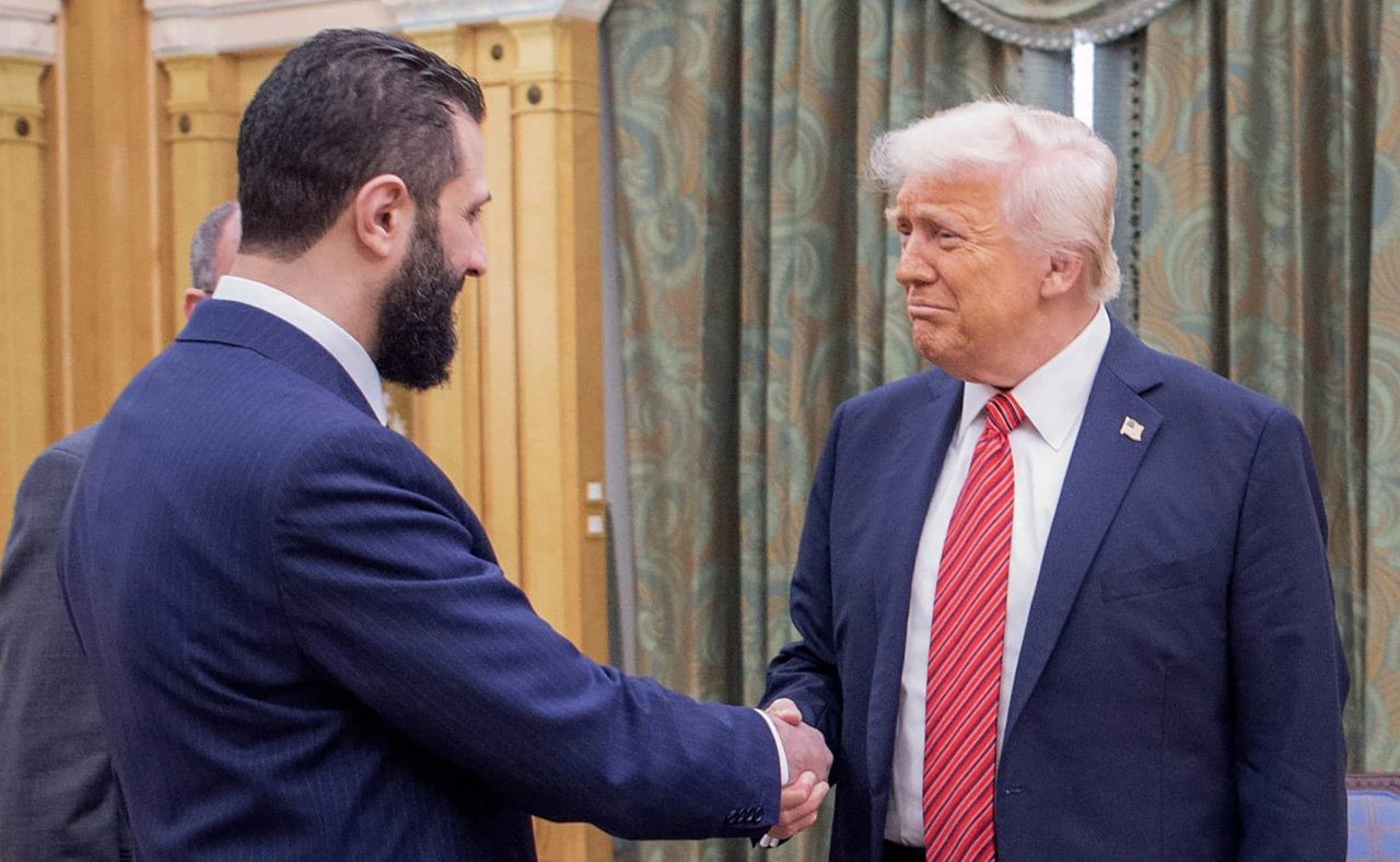 Trump sharaa2