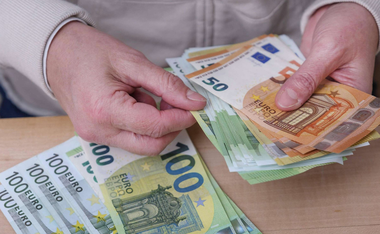 Euro banknotes